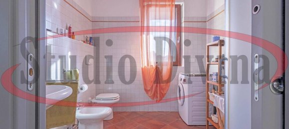 3-salle Appartement à Corbetta, Italy No. 41326 20