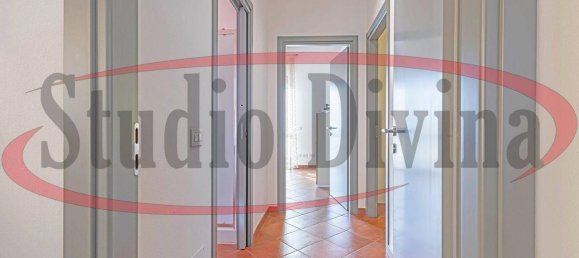 3-salle Appartement à Corbetta, Italy No. 41326 23