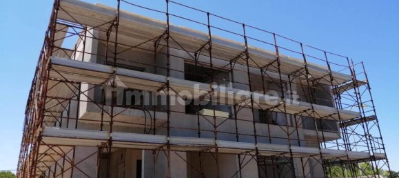 Вилла с 4 спальнями в Бари, Италия № 105163 2