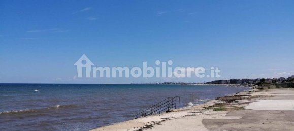 Вилла с 4 спальнями в Бари, Италия № 105163 6