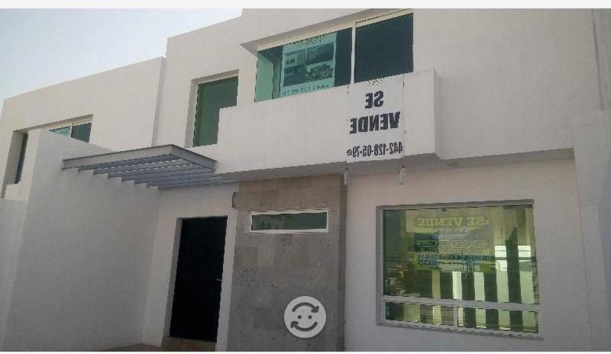 Casa de 3 dormitorios en Querétaro, Mexico No. 168700