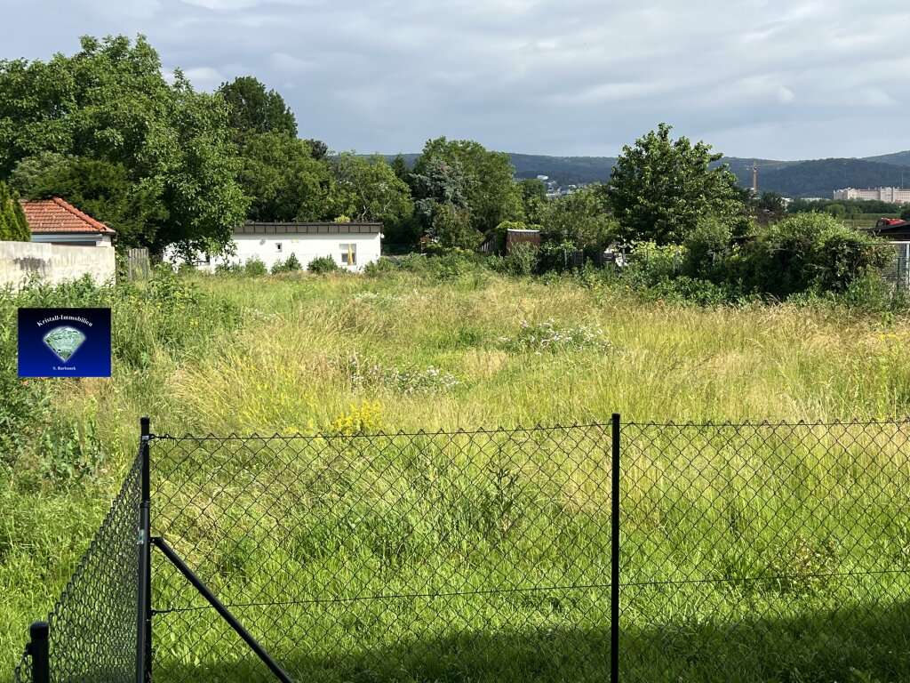  قطعة أرض في Eisenstadt, Austria 490متر مربع رقم 92461