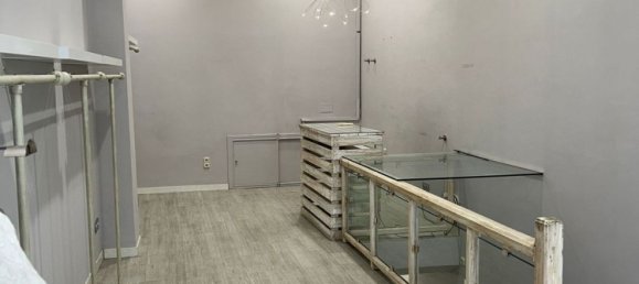 Propiedad comercial en Salamanca, Spain 100 m² No. 82977 3