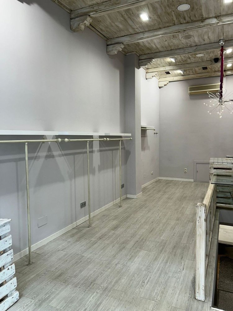 Propiedad comercial en Salamanca, Spain 100 m² No. 82977