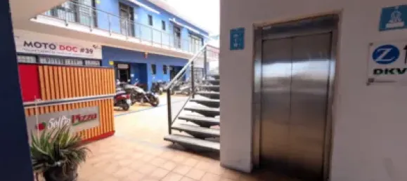 Propiedad comercial en Adeje, Spain 870 m² No. 172688 2