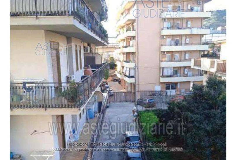 5غرفة بناية في Reggio Calabria, Italy رقم 187265