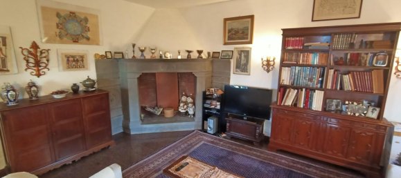 Вилла с 12 комнатами в Кастельфранко Пьяндиско, Италия № 235539 7