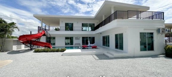6 bedrooms Villa in Pattaya, Thailand No. 13772 3