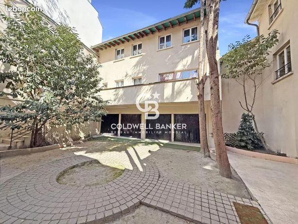 Дуплекс с 14 комнатами в Обервилье, Франция № 360270