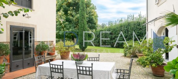 20-salle Villa à Montecarlo, Italy No. 195964 37