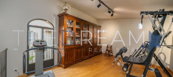 20-salle Villa à Montecarlo, Italy No. 195964 30