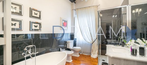 20-salle Villa à Montecarlo, Italy No. 195964 23