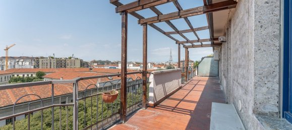 4 bedrooms Duplex in Milan, Italy No. 362646 17