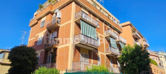 1 bedroom Apartment in Rome, Italy No. 261866 24