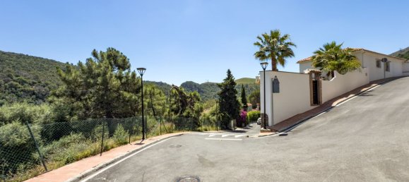  Land in Benahavis, Spain No. 137533 6