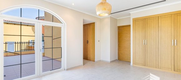 5 bedrooms Villa in Jumeirah Park, UAE No. 15575 15