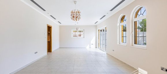 5 bedrooms Villa in Jumeirah Park, UAE No. 15575 12