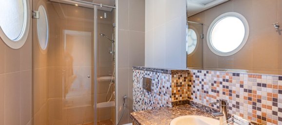 5 bedrooms Villa in Jumeirah Park, UAE No. 15575 9