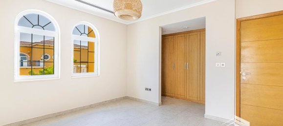 5 bedrooms Villa in Jumeirah Park, UAE No. 15575 10