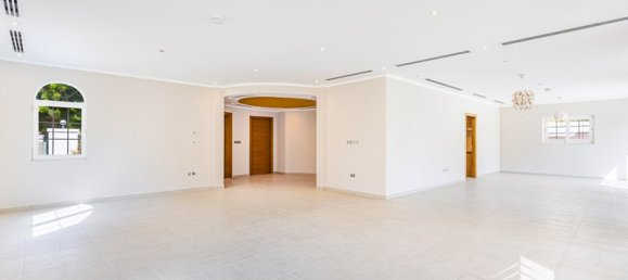 5 bedrooms Villa in Jumeirah Park, UAE No. 15575 2