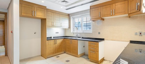 5 bedrooms Villa in Jumeirah Park, UAE No. 15575 5