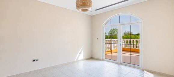 5 bedrooms Villa in Jumeirah Park, UAE No. 15575 3