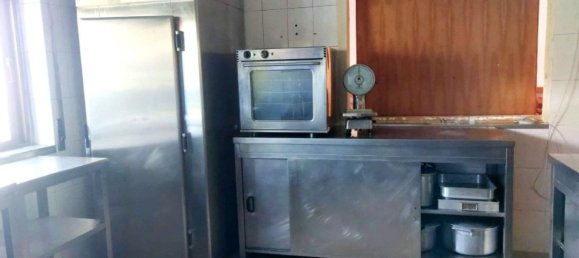 Gewerbliche Immobilie in Almada, Portugal 214m², Nr. 143028 13