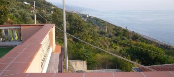 5 rooms House in Fuscaldo, Italy No. 253500 7