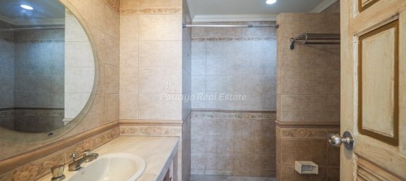 2 bedrooms Condo in Pattaya, Thailand No. 10647 8