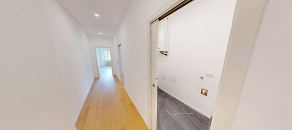 4 rooms Apartment in Trieste, Italy No. 38475 11