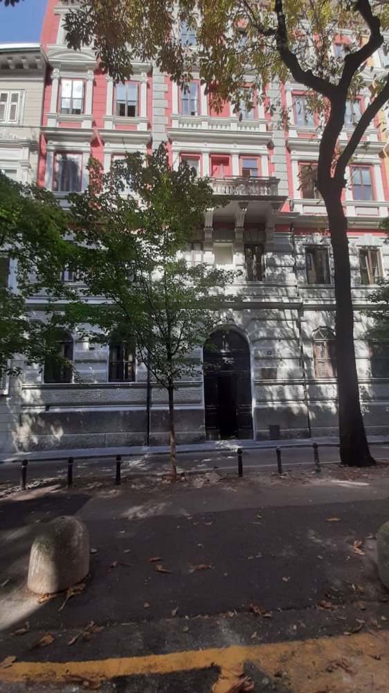 4 rooms Apartment in Trieste, Italy No. 38475