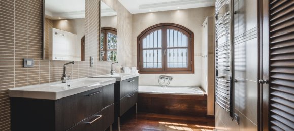 7 bedrooms Villa in Estepona, Spain No. 133899 27