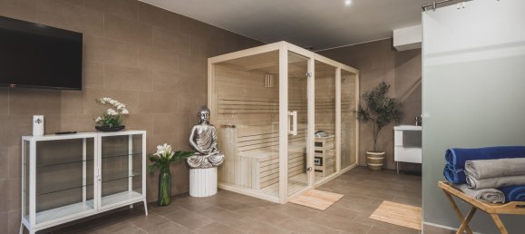 7 bedrooms Villa in Estepona, Spain No. 133899 16