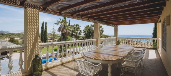 7 bedrooms Villa in Estepona, Spain No. 133899 3