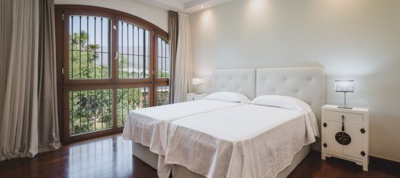 7 bedrooms Villa in Estepona, Spain No. 133899 20