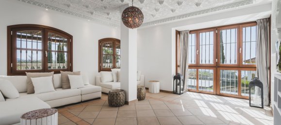 7 bedrooms Villa in Estepona, Spain No. 133899 7