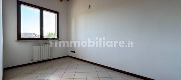 2 bedrooms Apartment in Goito, Italy No. 288082 8