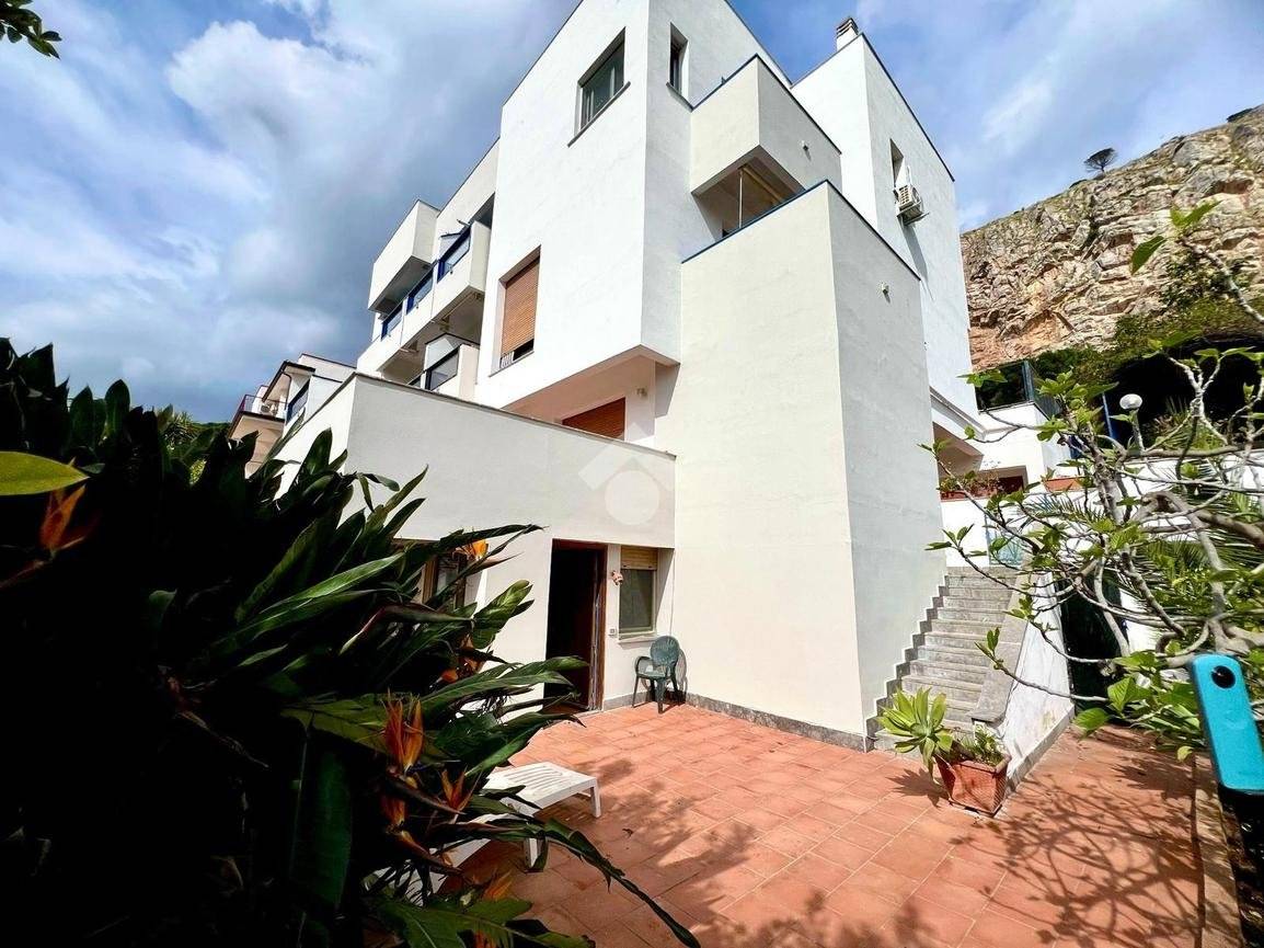 Villa T3 em Palermo, Italy N.º 51189
