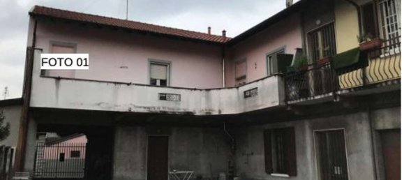 4 rooms Apartment in Inveruno, Italy No. 112316 3
