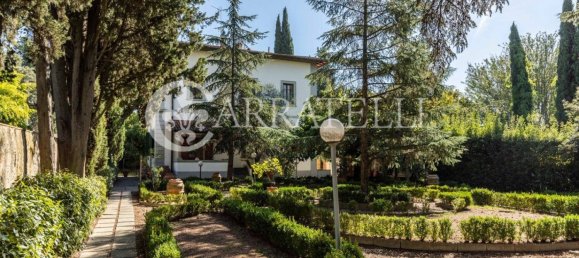 8 bedrooms Villa in Florence, Italy No. 78405 10