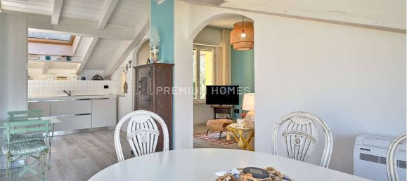 2 bedrooms Penthouse in Malcesine, Italy No. 360593 9