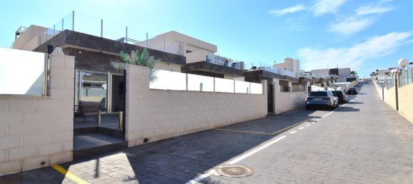 3 bedrooms Villa in Alicante, Spain No. 177091 18
