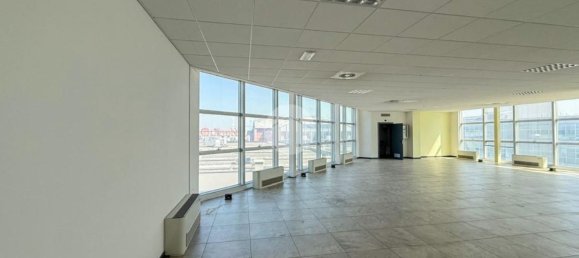 190m² Office in Mantua, Italy No. 364574 5