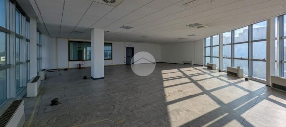 190m² Office in Mantua, Italy No. 364574 10