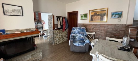 2 Schlafzimmer Villa in Montevarchi, Italy, Nr. 162198 10