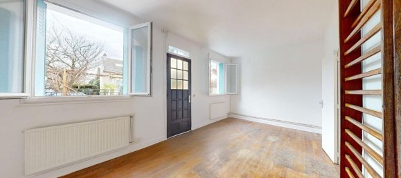 Casa de 1 dormitorio en Colombes, France No. 166056 2