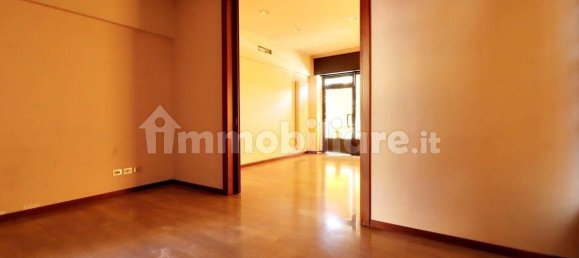55m² Commercial property in Cassano d'Adda, Italy No. 350914 4