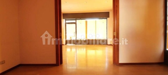 55m² Commercial property in Cassano d'Adda, Italy No. 350914 5