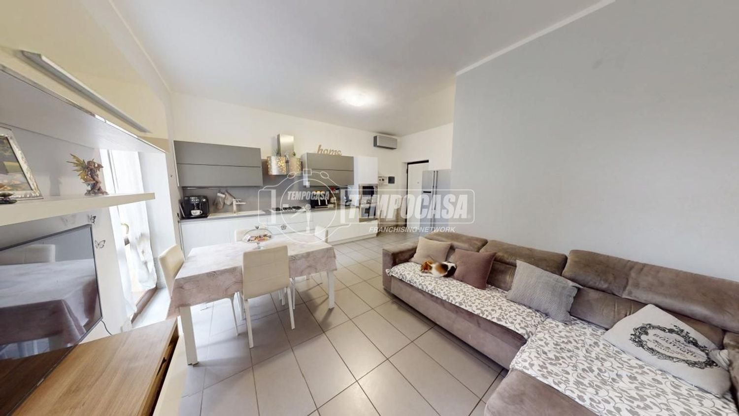 Дуплекс с 3 комнатами в Чезано Мадерно, Италия № 89243