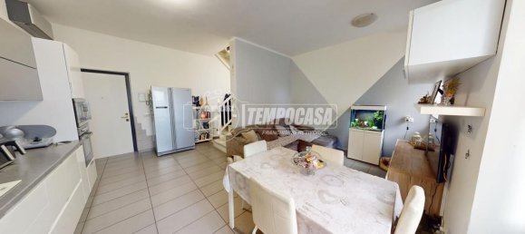 Дуплекс с 3 комнатами в Чезано Мадерно, Италия № 89243 2